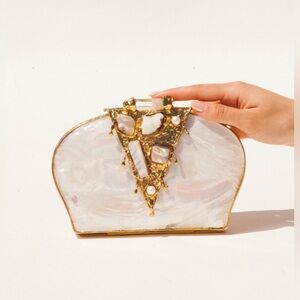 Ramla La Perle Handmade in Morocco Mother of Pearl and Brass clutch‎ with chain